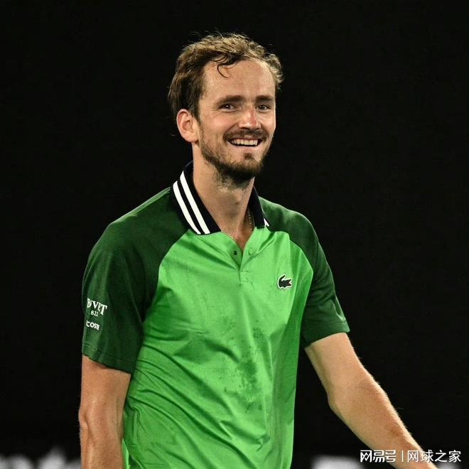 备受尊敬的 备受尊敬的