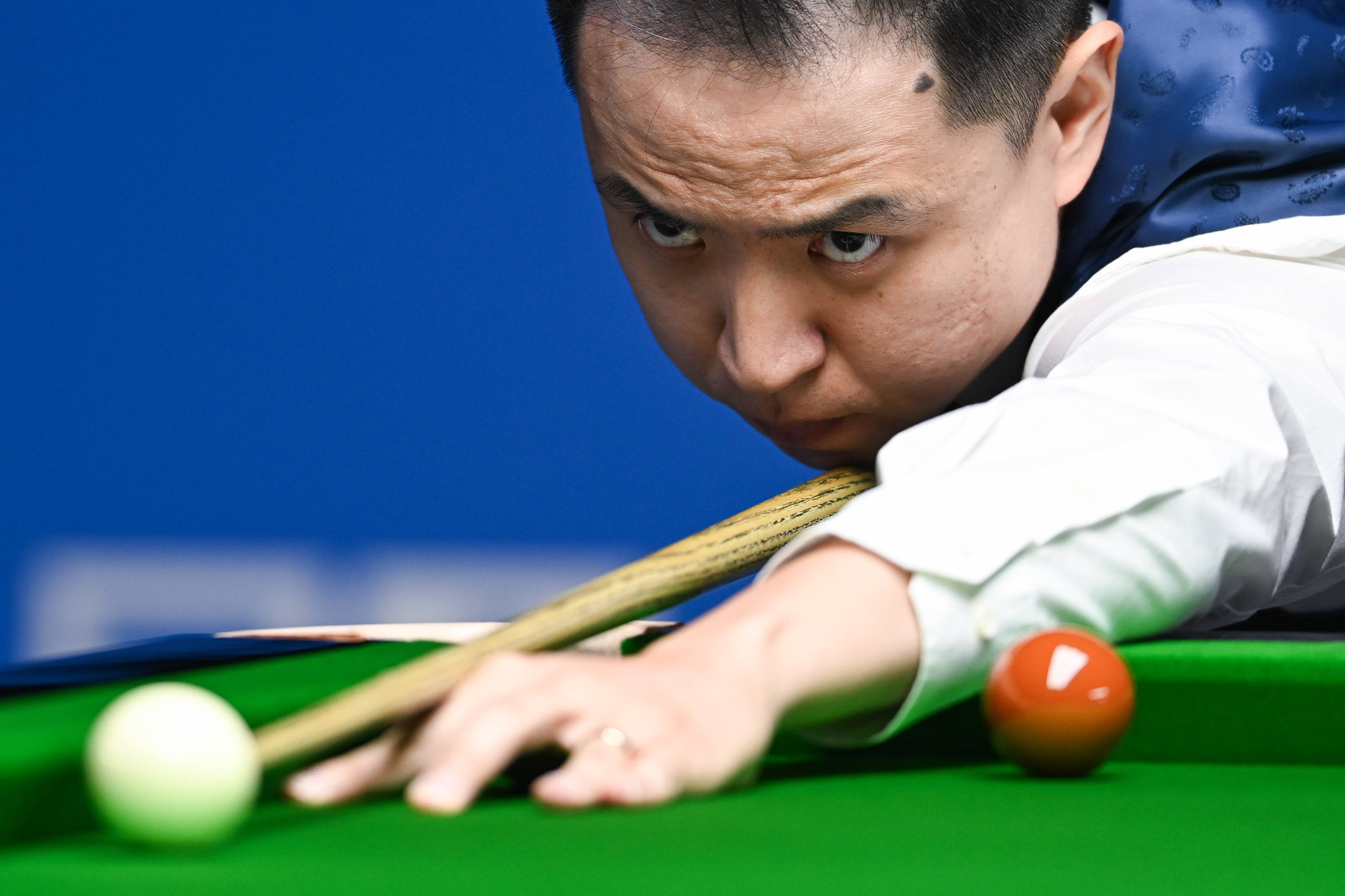 通过鼓励市 通过鼓励市