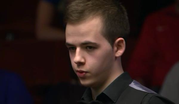 本土球员与 本土球员与