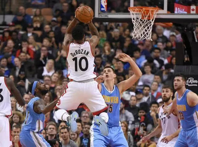 姚明当年依 姚明当年依