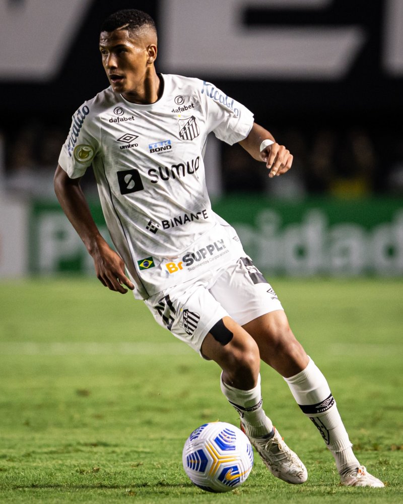 球队通过交 球队通过交