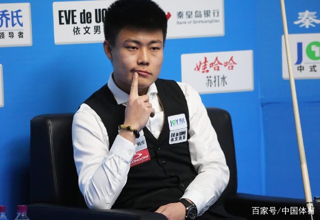 现场观众纷 现场观众纷