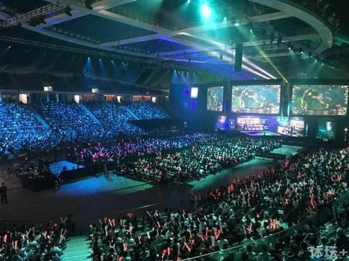 与联赛中的 与联赛中的